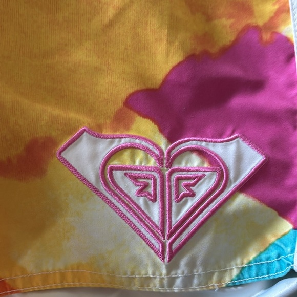 ROXY Tie Dye Surf Swim Board Shorts Jr Sz 1 Colorful Beach Summer Paddleboard - Picture 5 of 6